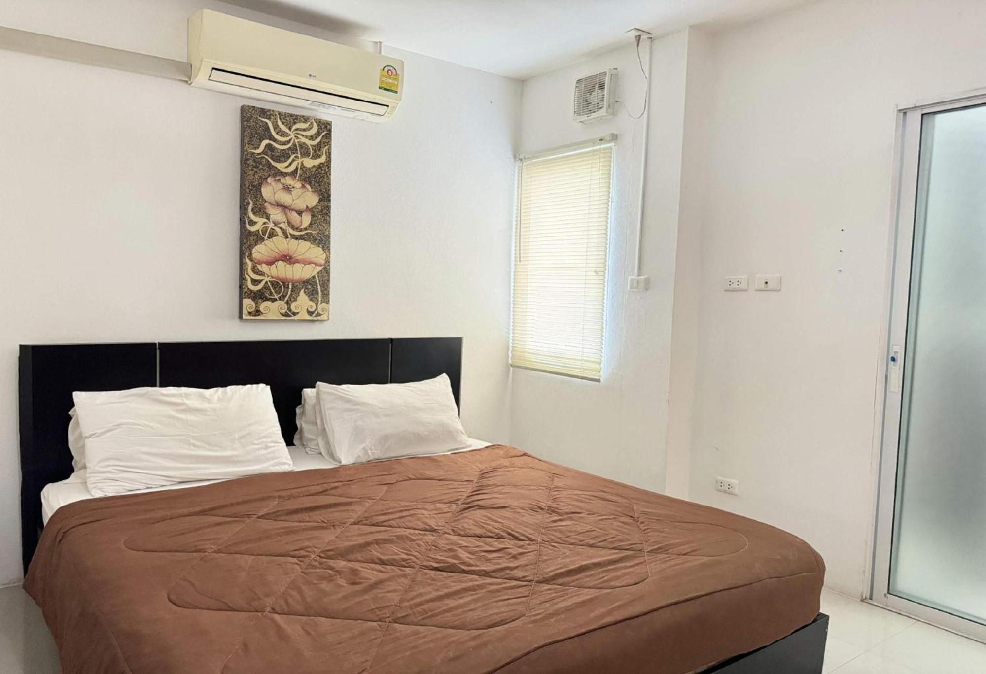 Collection O Bupamontra Chiangmai Hotell Chiang Mai Eksteriør bilde