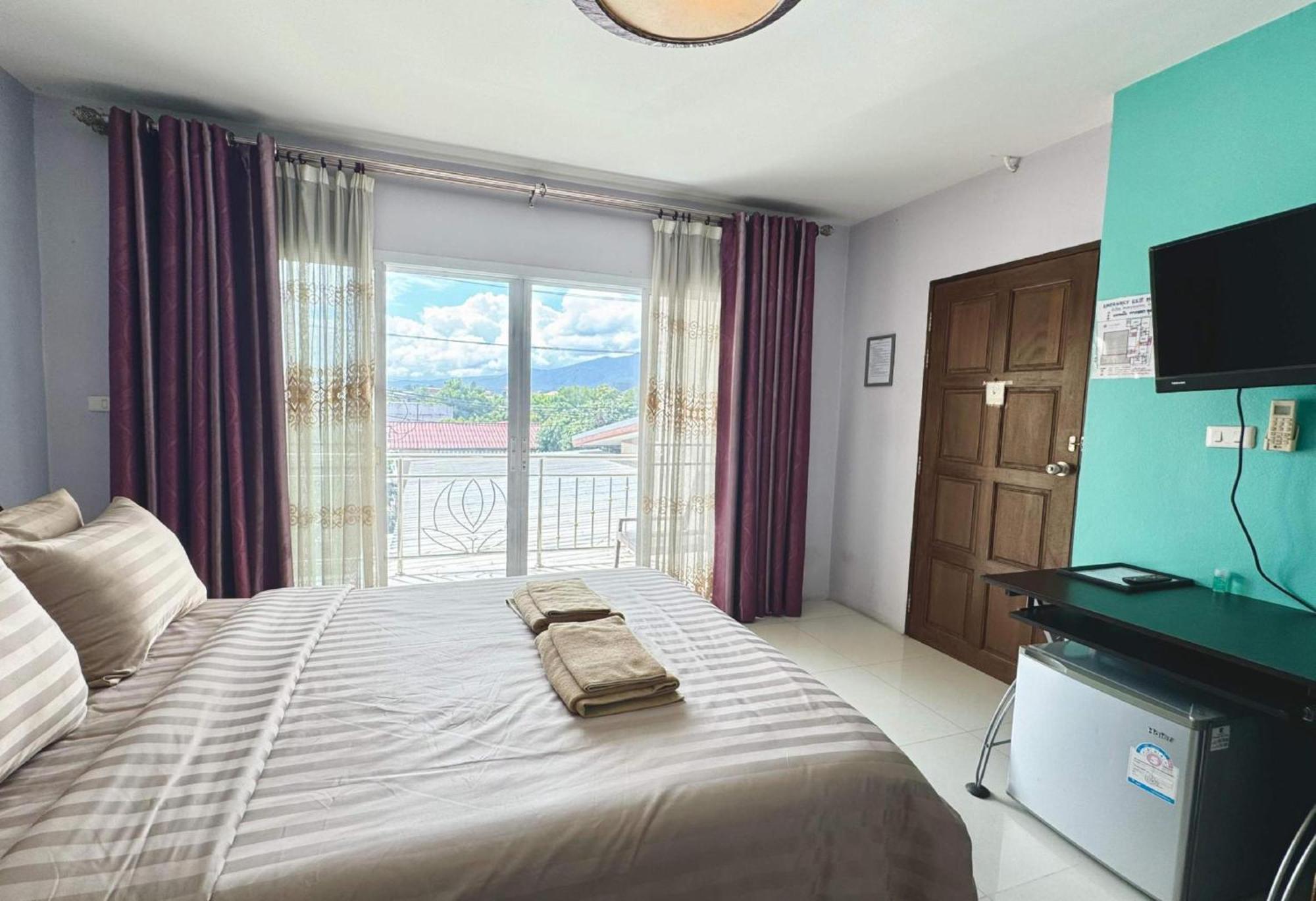 Collection O Bupamontra Chiangmai Hotell Chiang Mai Eksteriør bilde