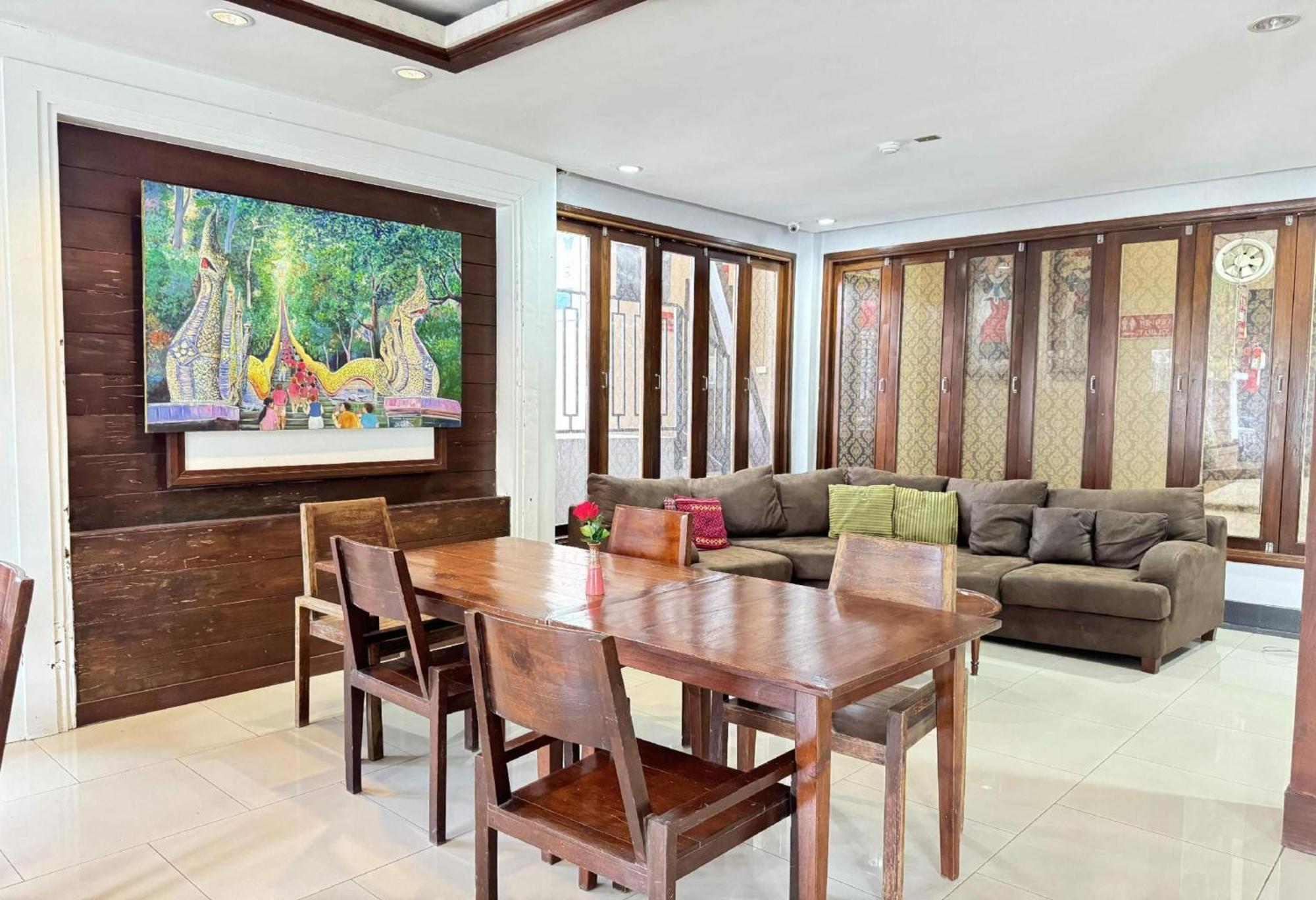 Collection O Bupamontra Chiangmai Hotell Chiang Mai Eksteriør bilde
