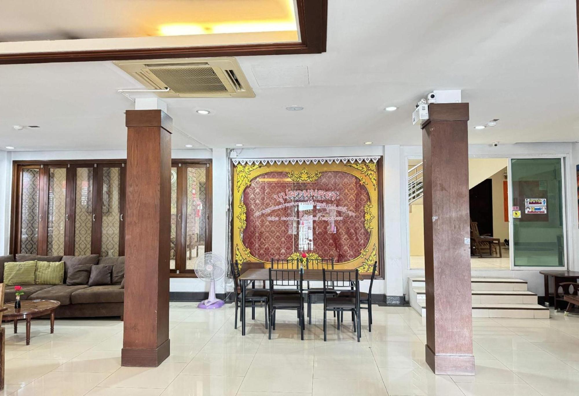 Collection O Bupamontra Chiangmai Hotell Chiang Mai Eksteriør bilde